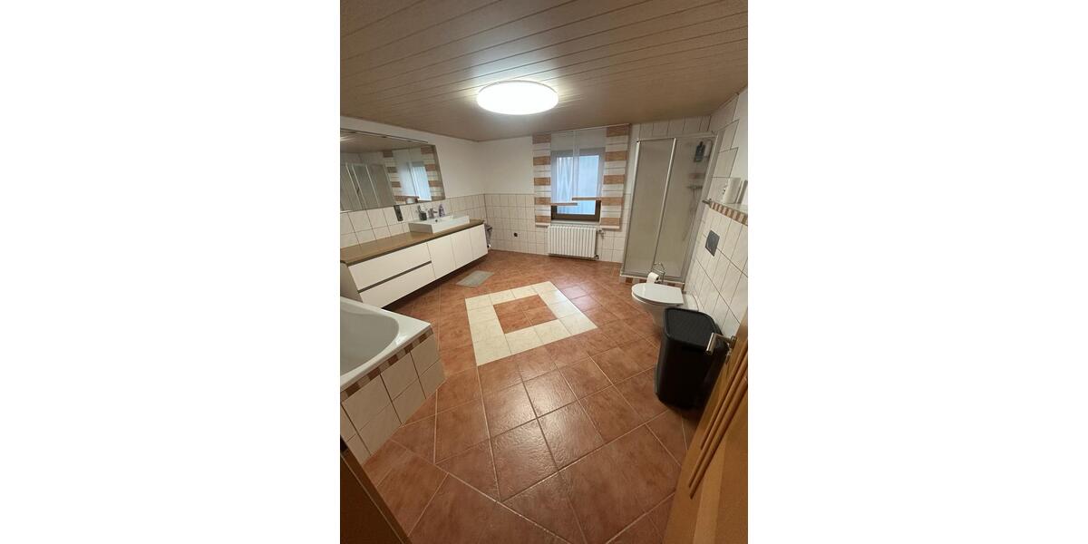 Etagenwohnung Chamerau - 3 Zimmer, 100 m&sup2;, 1.000&euro; | Angebot:24617376