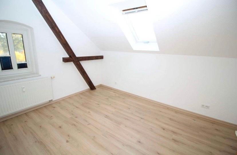 Etagenwohnung Niederwürschnitz - 3 Zimmer, 72 m&sup2;, 432&euro; | Angebot:26618927