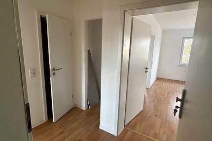 Wohnung Wuppertal - 2 Zimmer, 60 m&sup2;, 560&euro; | Angebot:25854387