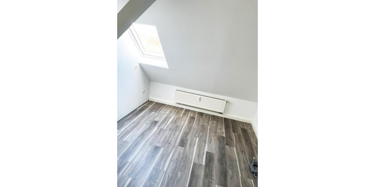 Dachgeschoßwohnung Jena Kernberge - 3 Zimmer, 63 m&sup2;, 790&euro; | Angebot:25805614