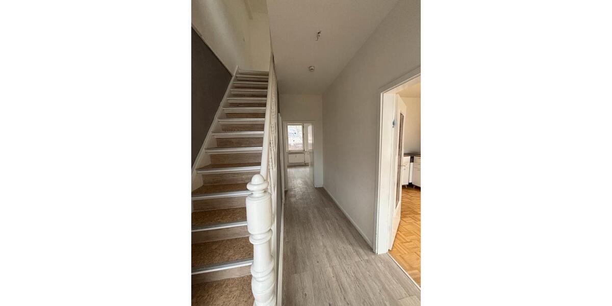 Erdgeschoßwohnung Geesthacht - 3 Zimmer, 94 m&sup2;, 1.250&euro; | Angebot:26482909