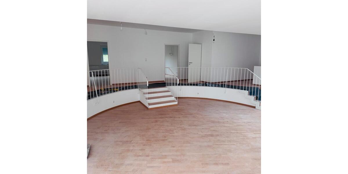 Etagenwohnung Röthlein - 4 Zimmer, 155 m&sup2;, 1.550&euro; | Angebot:26579840
