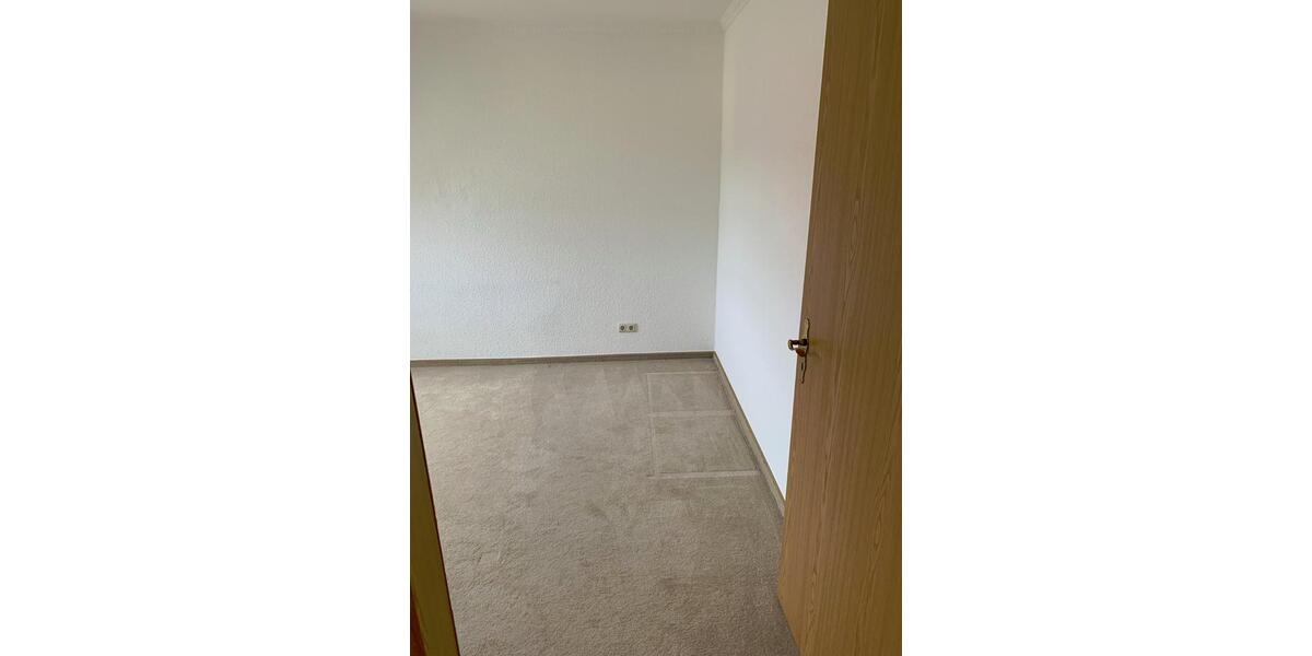 Dachgeschoßwohnung Jüterbog - 3 Zimmer, 79 m&sup2;, 515&euro; | Angebot:25430308