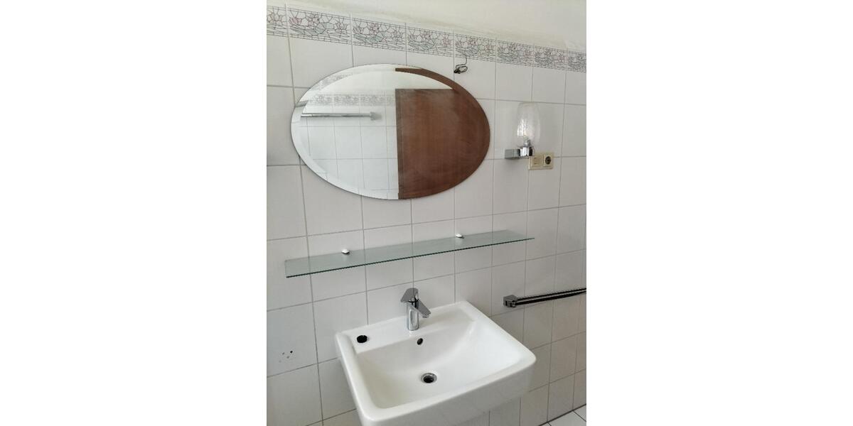 Etagenwohnung Stuttgart Bad Cannstatt - 4 Zimmer, 120 m&sup2;, 1.480&euro; | Angebot:25311118