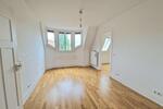 Dachgeschoßwohnung Stuttgart Stuttgart-Mitte - 5 Zimmer, 134 m&sup2;, 2.796&euro; | Angebot:25806143
