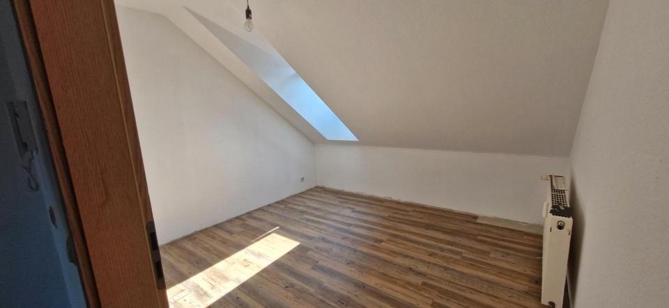 Dachgeschoßwohnung Kyritz - 2 Zimmer, 41 m&sup2;, 250&euro; | Angebot:26665729