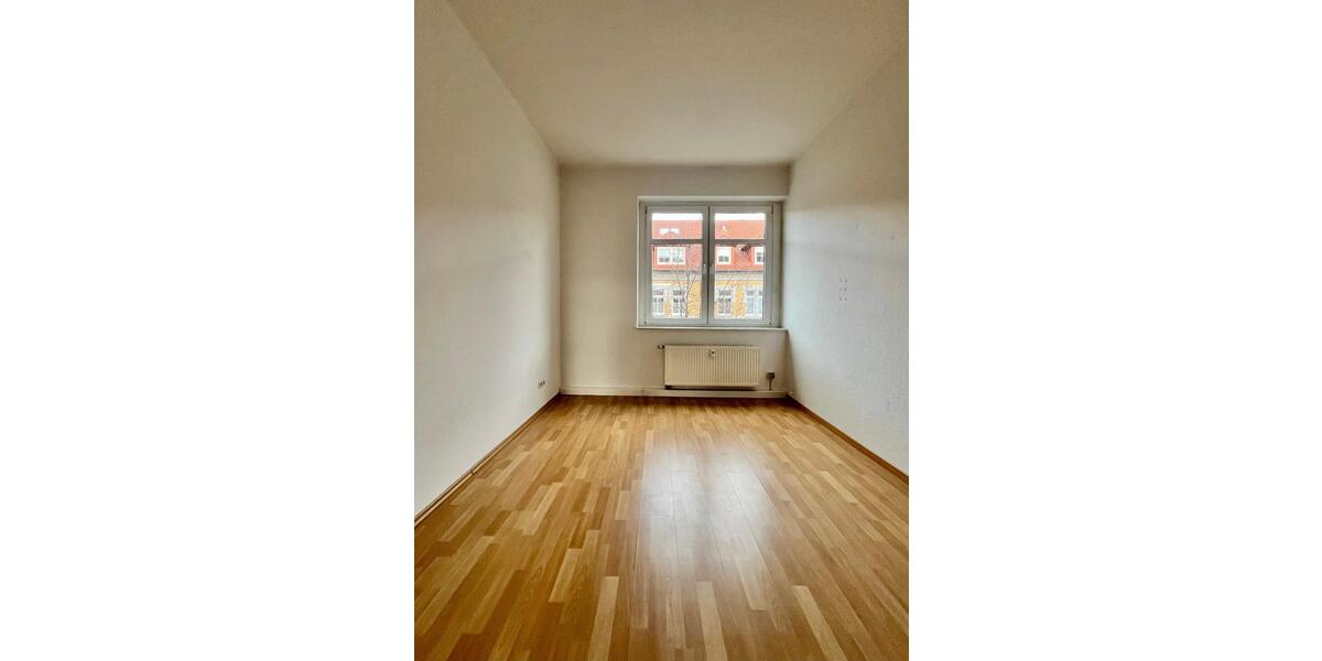 Etagenwohnung Erfurt Johannesplatz - 3 Zimmer, 70 m&sup2;, 870&euro; | Angebot:26005417