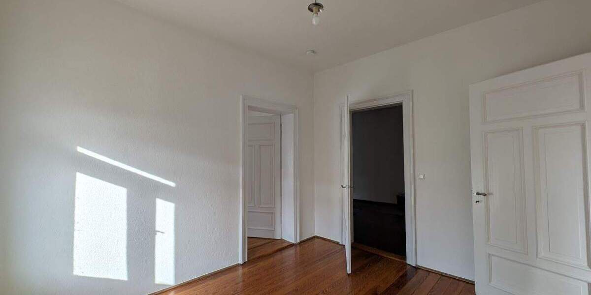 Eleganter Altbau-traum in zentraler Lage 4 zimmer