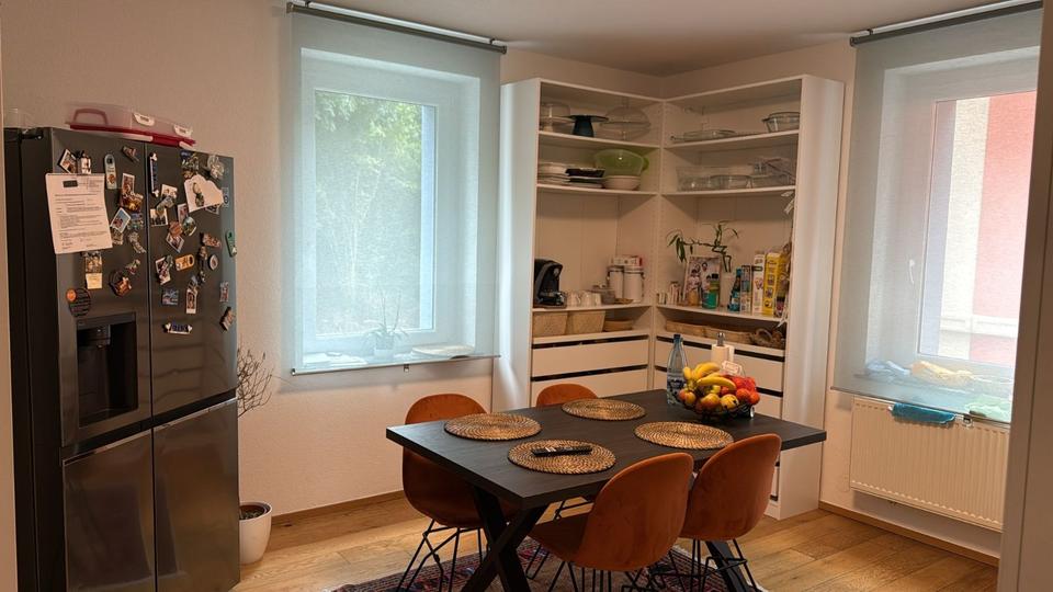 Stilvolle 4-Zimmer-Wohnung mit gehobener Innenausstattung & Küche 4 zimmer