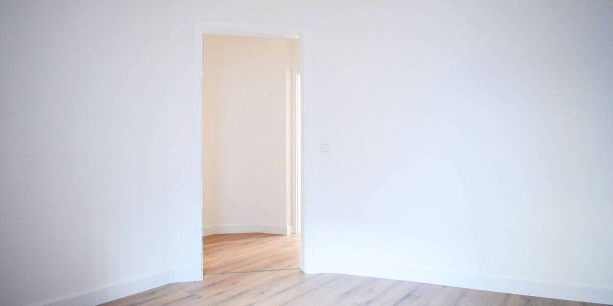 Etagenwohnung Bernburg (Saale) Bernburg - 2 Zimmer, 60 m&sup2;, 385&euro; | Angebot:26796215