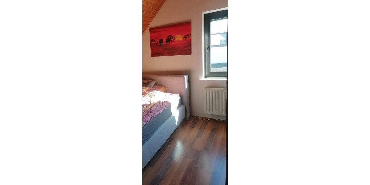 Dachgeschoßwohnung Scheuerfeld - 3 Zimmer, 90 m&sup2;, 700&euro; | Angebot:26551735