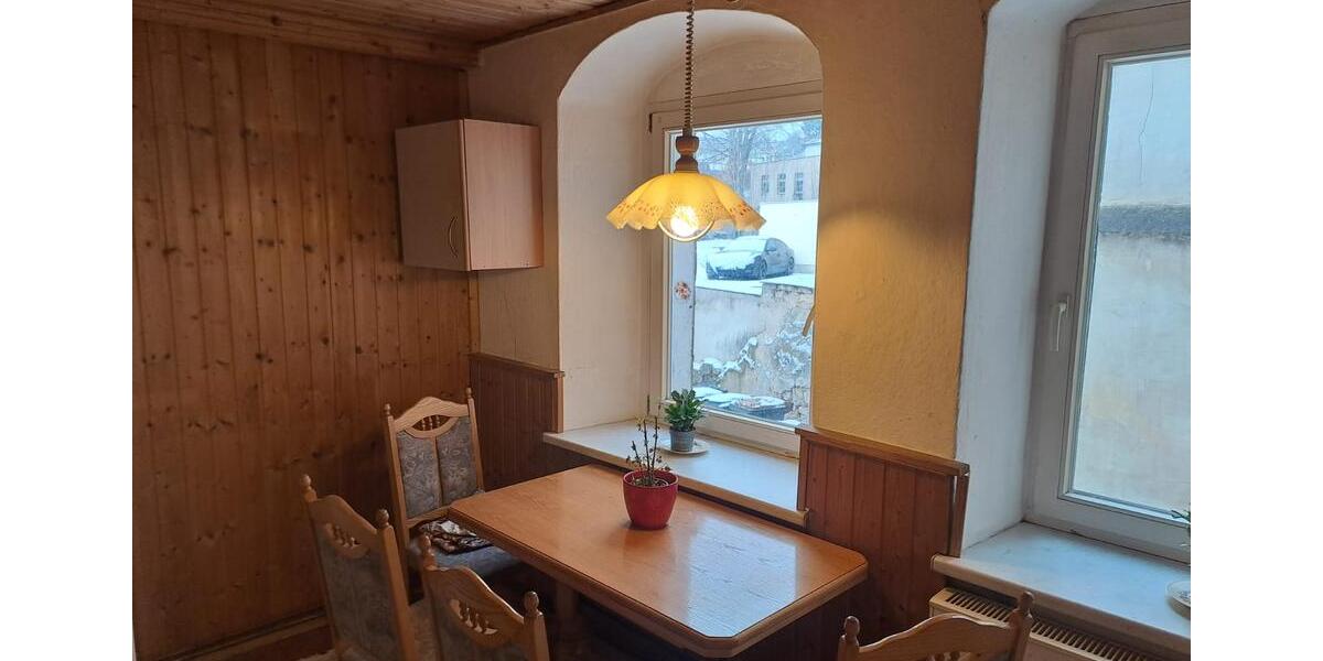 Etagenwohnung Roßwein - 2 Zimmer, 63 m&sup2;, 285&euro; | Angebot:25902822