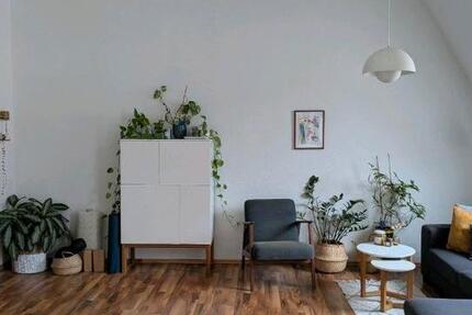 ZWISCHENMIETE, 14.09.-30.09.25: Helle 2 Zi Balkon Sülz