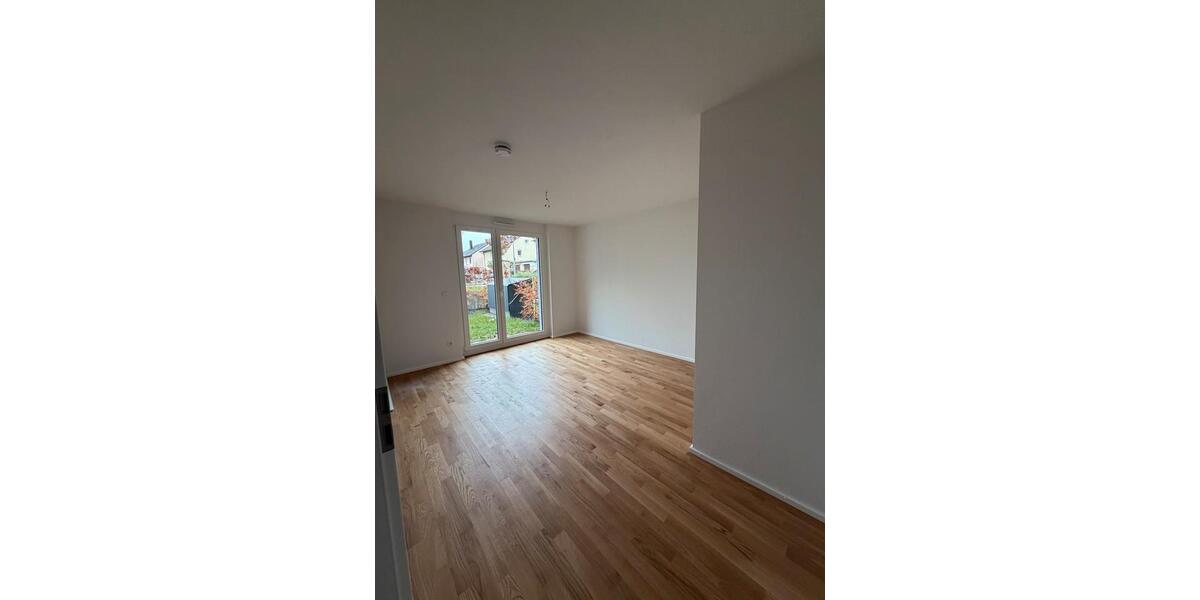 Erstbezug: Barrierefreie 3-Zi. Whg. Inkl Küche und 2 Parkplätzen 3 zimmer