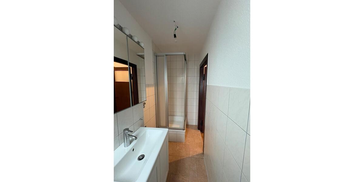 Dachgeschoßwohnung Wesenberg - 2 Zimmer, 50 m&sup2;, 460&euro; | Angebot:24704407