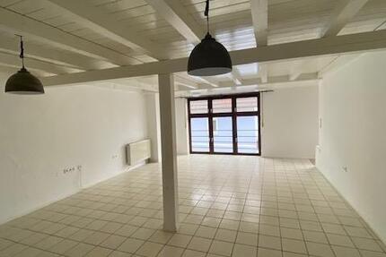 Wohnung Kolitzheim - 2.5 Zimmer, 85 m&sup2;, 550&euro; | Angebot:26086251