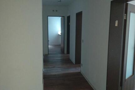 Wohnung Veitshöchheim - 3 Zimmer, 79 m&sup2;, 1.025&euro; | Angebot:26058483