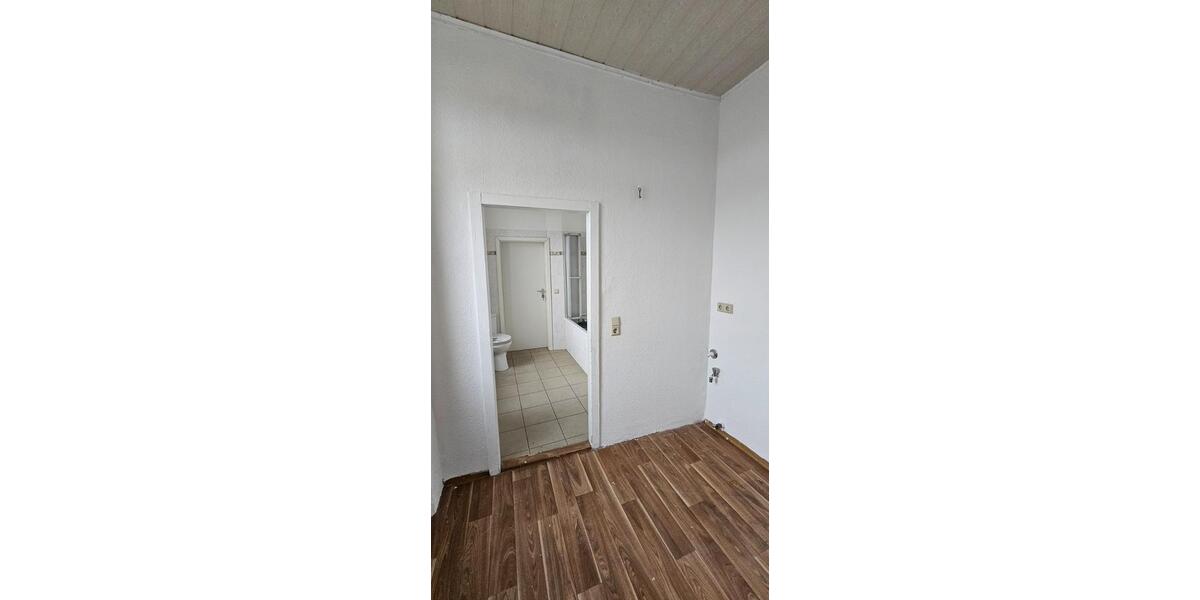 Etagenwohnung Gerbstedt - 3.5 Zimmer, 88 m&sup2;, 480&euro; | Angebot:23635477