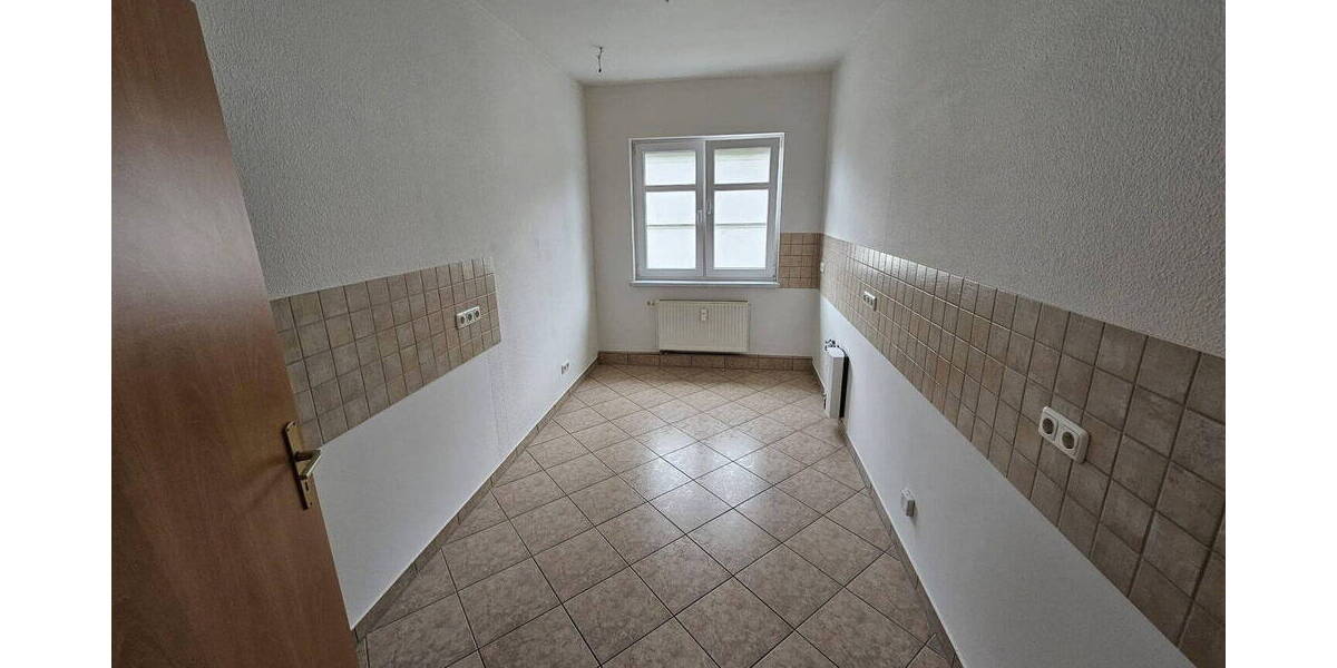 Etagenwohnung Eberswalde Finow - 4 Zimmer, 105 m&sup2;, 1.160&euro; | Angebot:26500073