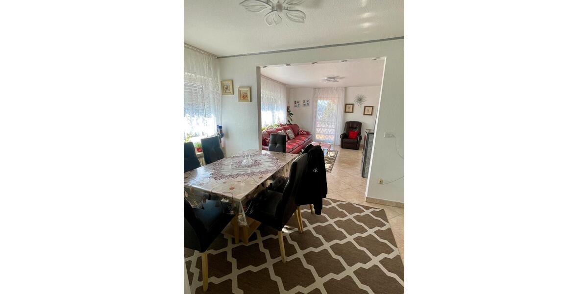 Erdgeschoßwohnung Lorch - 4 Zimmer, 80 m&sup2;, 1.250&euro; | Angebot:26567980