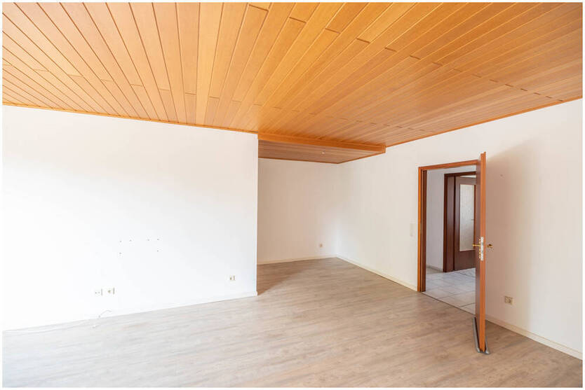Familienfreundliche Etagenwohnung mit Balkon & Tiefgarage - 115 m² zum Wohlfühlen