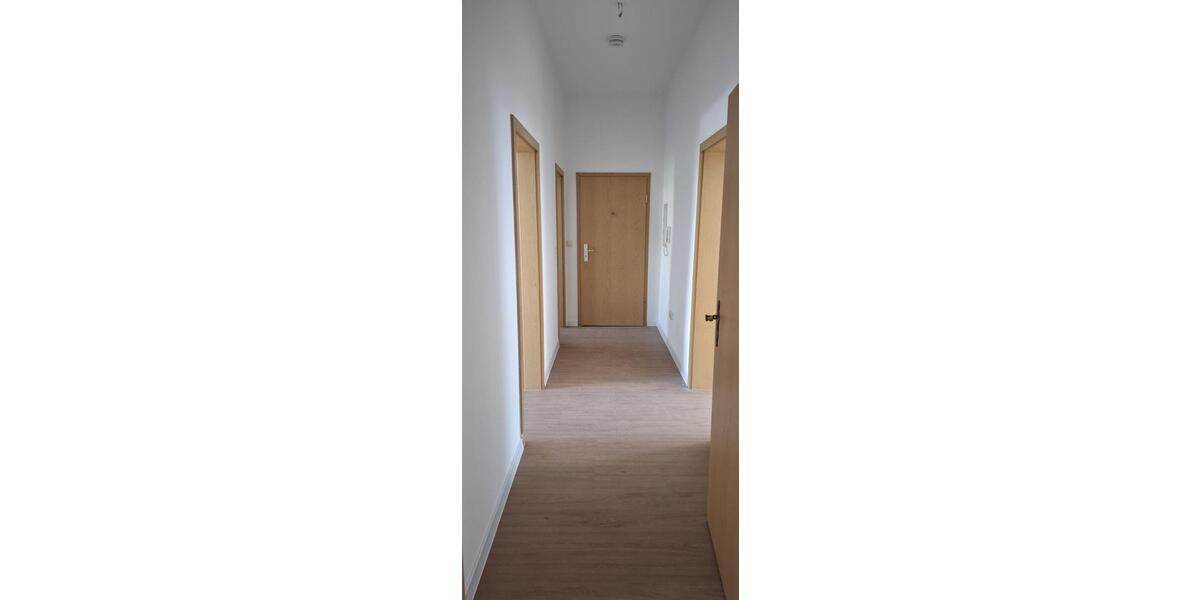 Etagenwohnung Eberswalde - 3 Zimmer, 73 m&sup2;, 876&euro; | Angebot:26252015