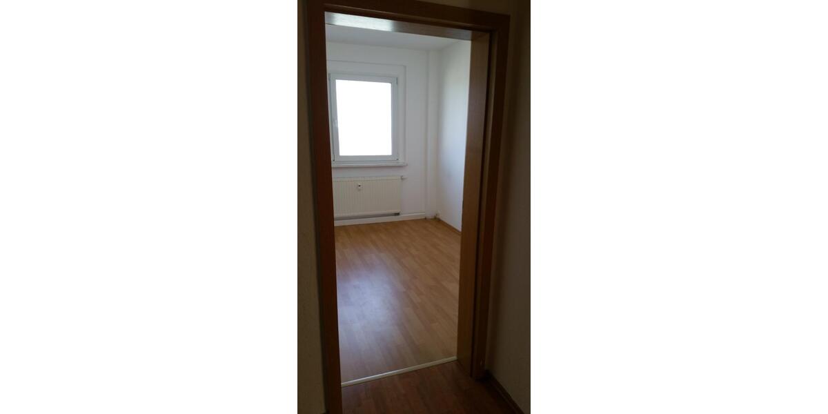 gepflegte 4*Zi Wohnung mit schönem Ausblick in ruhiger Lage - nahe Polizeischule 4 zimmer