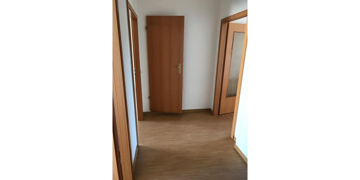 Etagenwohnung Neubrandenburg - 3 Zimmer, 63 m&sup2;, 339&euro; | Angebot:16520806