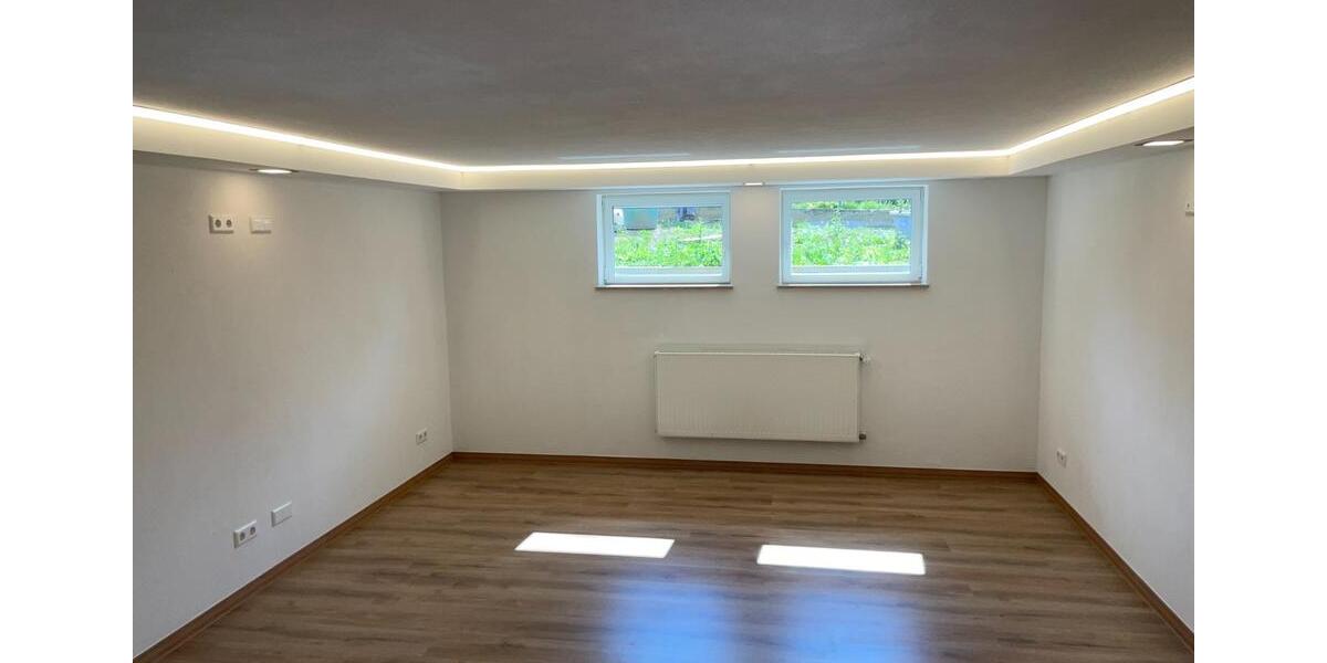 Etagenwohnung Wallerstein - 2 Zimmer, 68 m&sup2;, 680&euro; | Angebot:25759667