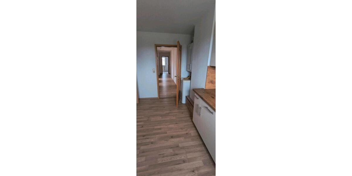 Dachgeschoßwohnung Friedeburg - 3 Zimmer, 100 m&sup2;, 620&euro; | Angebot:26125221