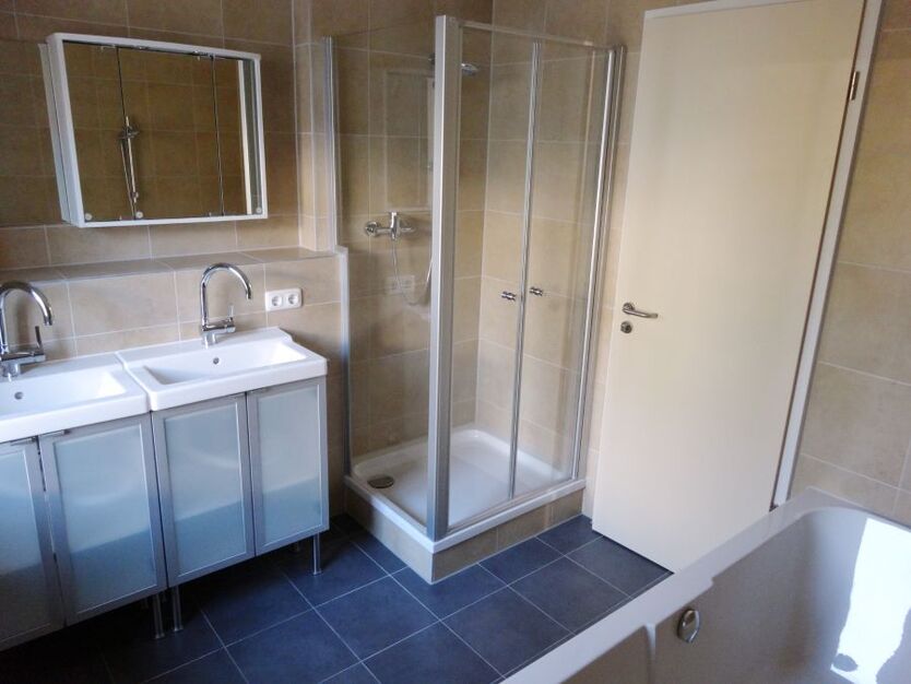Altbau Loft Wohnung am Lech x3: 73+82+64 qm, kernsaniert, Balkon, Parkett, Küche, ruhig, nähe KUKA, provisionsfrei 3 zimmer