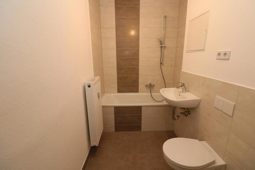 Märchenhaftes Wohnen…3-RW mit Wanne u. Balkon in Top-Lage!!! zimmer