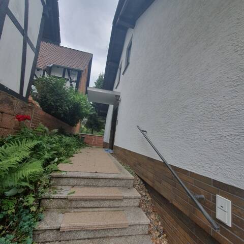 Großzügiges EFH mit Garten und Freisitz - 6er-WG ideal für Studenten oder Familie mit 6 Pers. zentrale Lage in Marburg