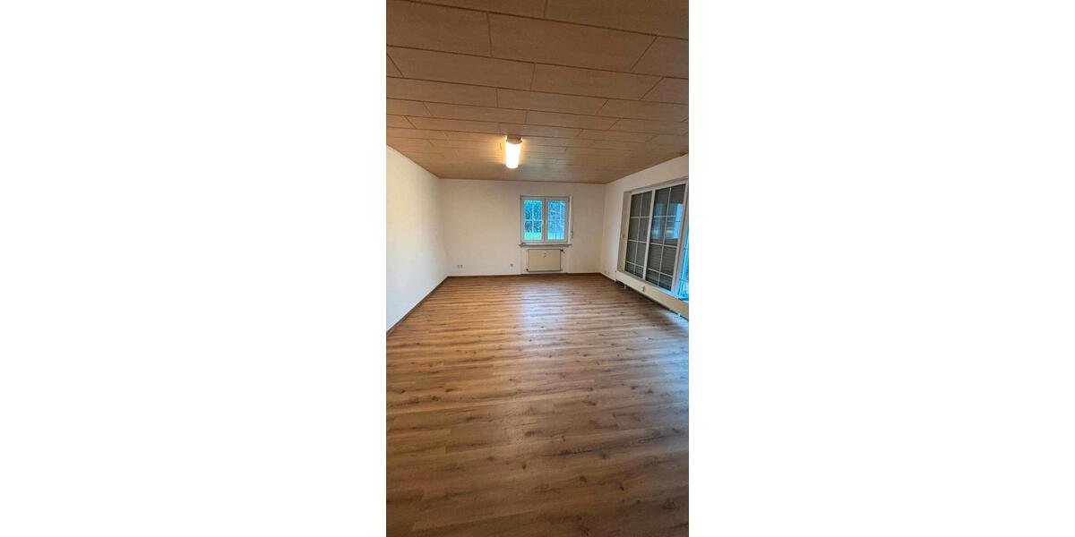 Erdgeschoßwohnung Löhnberg - 3 Zimmer, 110 m&sup2;, 750&euro; | Angebot:26616311