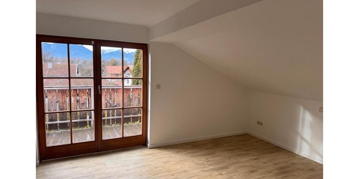 Dachgeschoßwohnung Amerang - 3 Zimmer, 70 m&sup2;, 1.000&euro; | Angebot:25270365