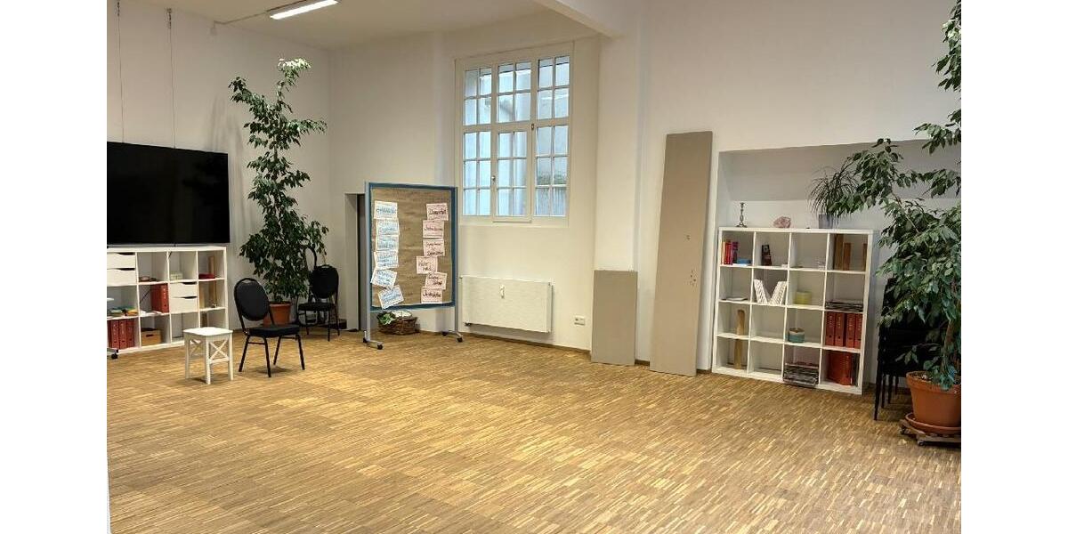 Außergewöhnliche, modernisierte Atelier- und Bürofläche mit guter Ausstattung - im Herzen der City zimmer
