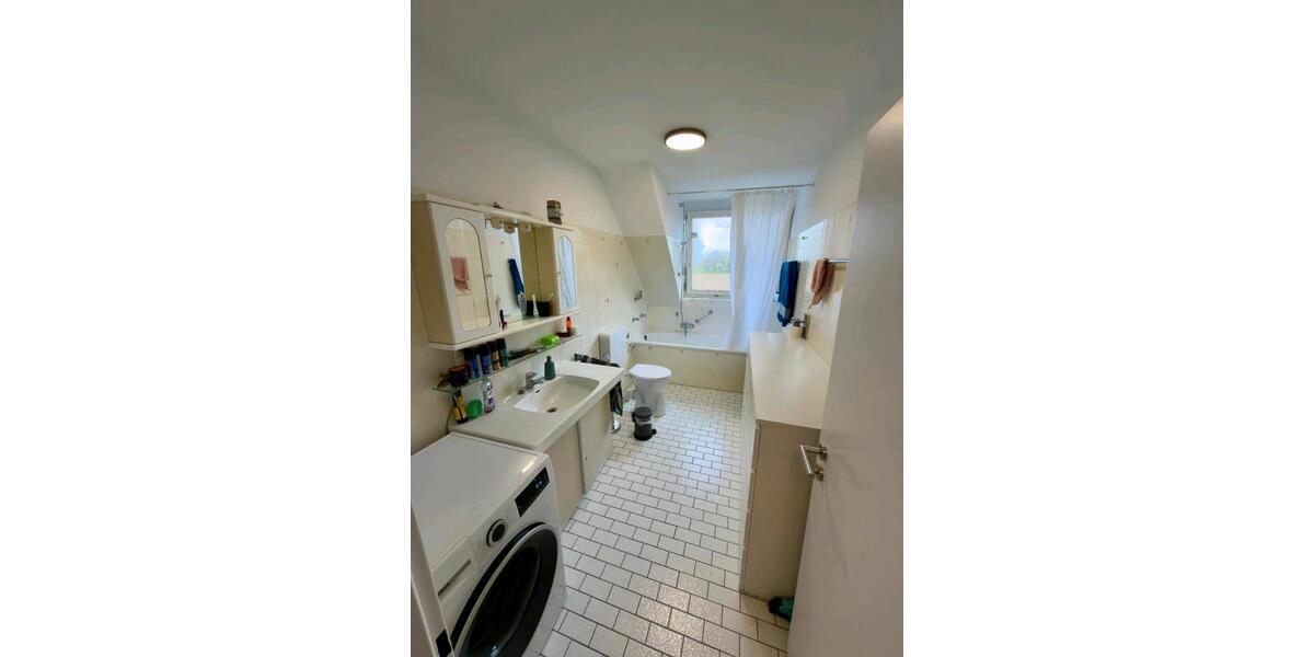 Etagenwohnung Grefrath - 3 Zimmer, 90 m&sup2;, 990&euro; | Angebot:26045482