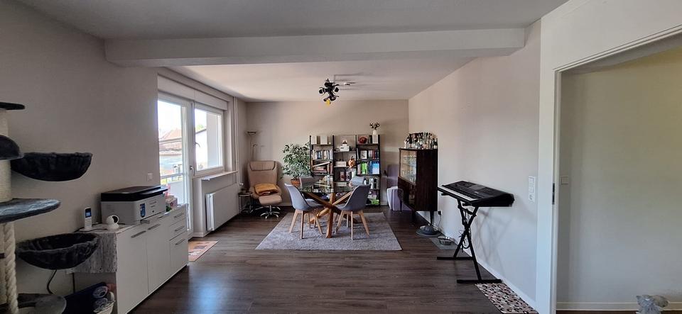 Erdgeschoßwohnung Kehl - 5 Zimmer, 120 m&sup2;, 1.180&euro; | Angebot:26611013