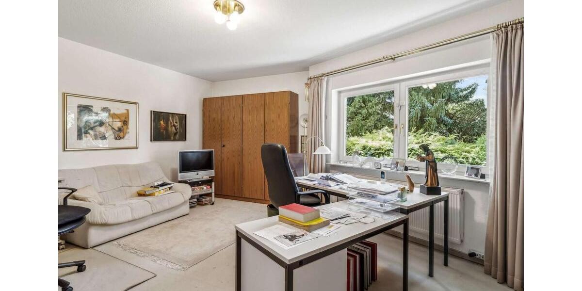 Einfamilienhaus Solms - 7 Zimmer, 194 m&sup2;, 2.800&euro; | Angebot:26091109