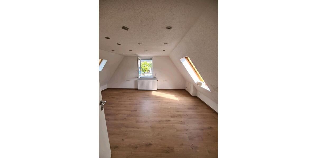 Einfamilienhaus Albstadt Gemarkung Onstmettingen - 5 Zimmer, 150 m&sup2;, 1.100&euro; | Angebot:26690340