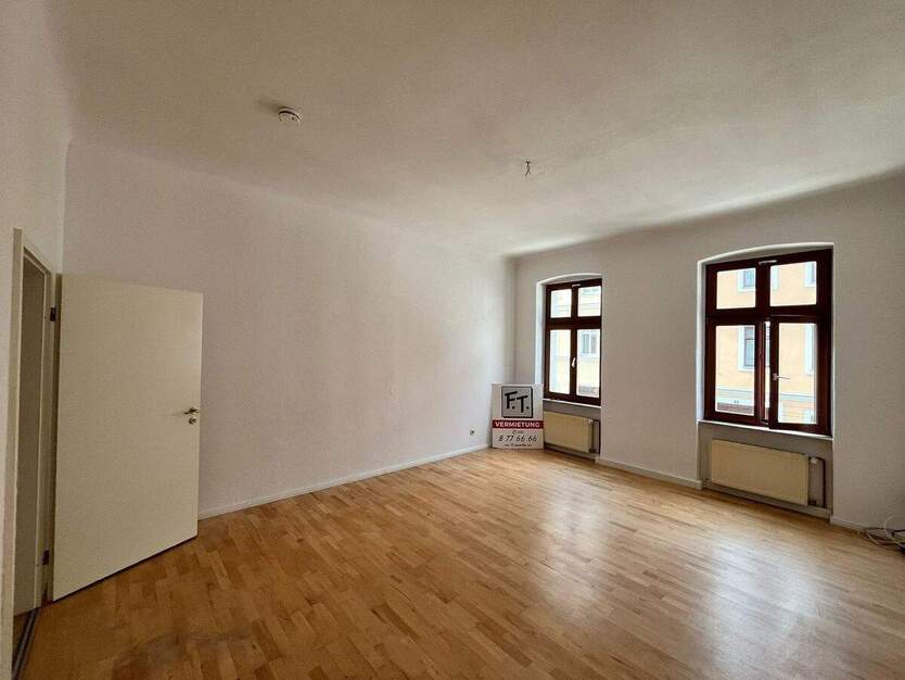 charmante 3- Raumwohnung mit Balkon und Stellplatz im Görlitzer Zentrum ! 3 zimmer