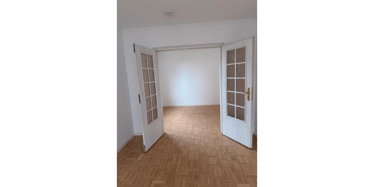 Etagenwohnung Maintal - 3 Zimmer, 100 m&sup2;, 1.850&euro; | Angebot:24535665