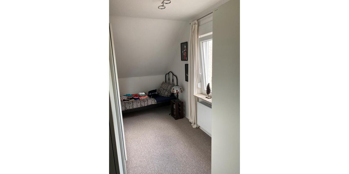 Reihenhaus Emden Tholenswehr - 4 Zimmer, 90 m&sup2;, 100&euro; | Angebot:24401832