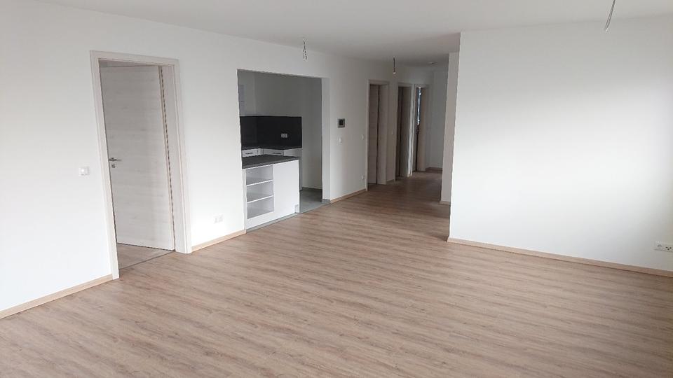 Etagenwohnung Monheim - 4 Zimmer, 99 m&sup2;, 1.110&euro; | Angebot:26019911