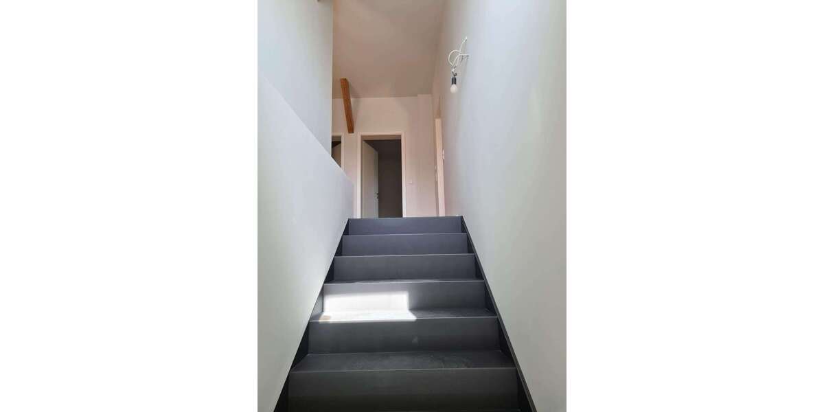 Wohnung zum Mieten in Wiesbaden 2.100 € 110 m² 4 zimmer