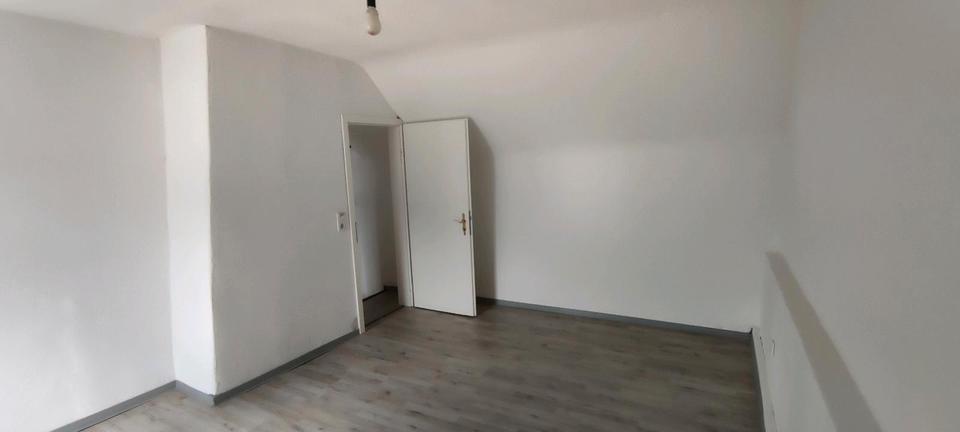 Etagenwohnung Heusweiler - 4 Zimmer, 70 m&sup2;, 480&euro; | Angebot:26032070