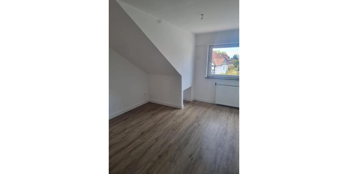 Dachgeschoßwohnung Rüthen - 3 Zimmer, 85 m&sup2;, 650&euro; | Angebot:26383016