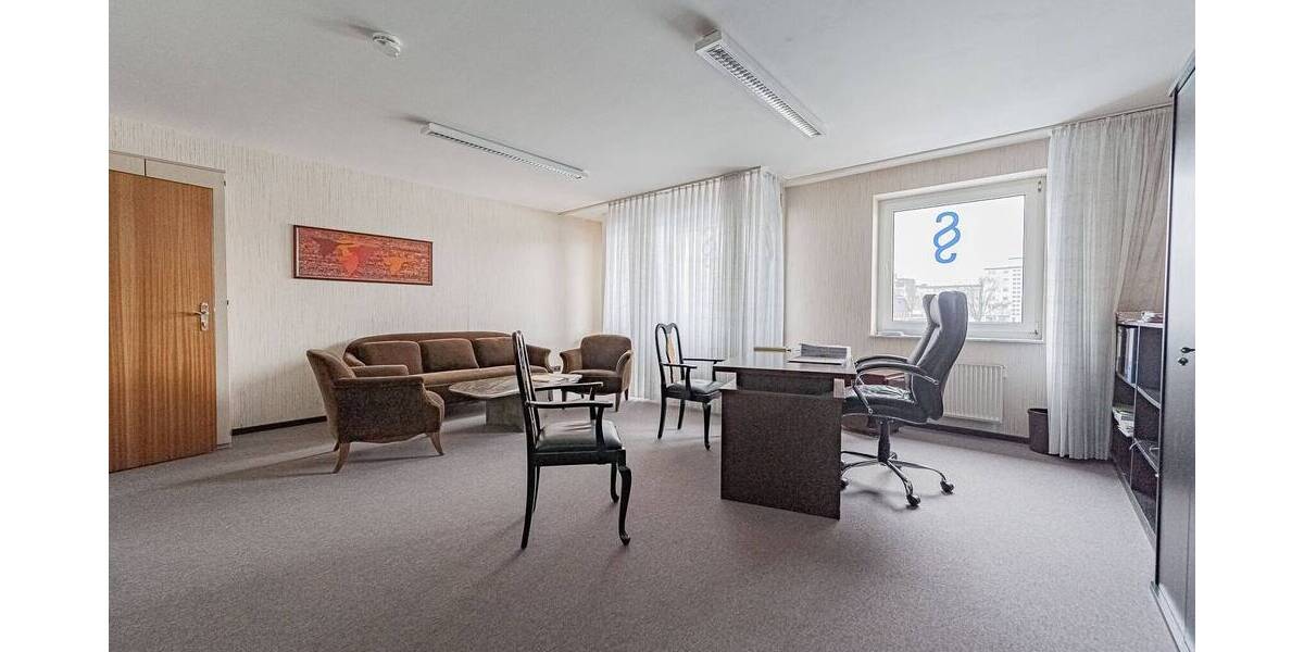 Gewerbeobjekt Barsinghausen - 4 Zimmer, 200 m&sup2;, 1.800&euro; | Angebot:25738566