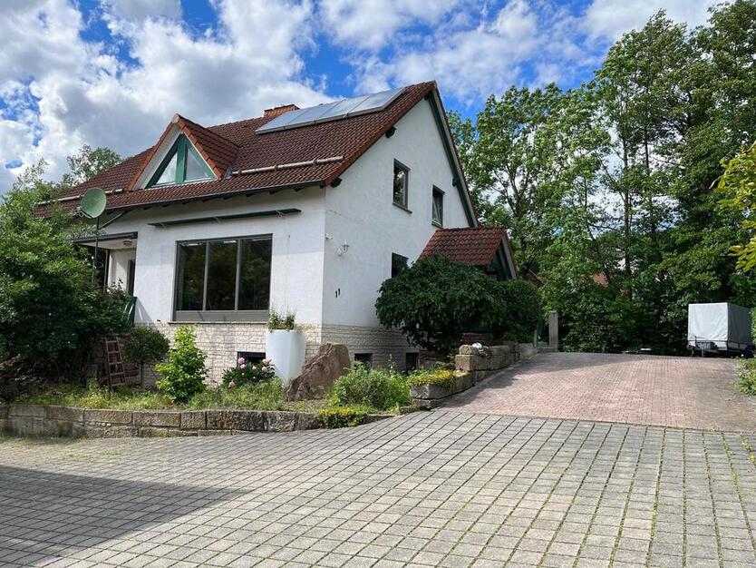 Modernes Familienhaus mit Sauna & EBK 170 qm, 1 km von Hünfeld