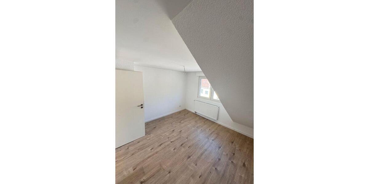 Dachgeschoßwohnung Sulzbach (Saar) - 2 Zimmer, 40 m&sup2;, 520&euro; | Angebot:26238096
